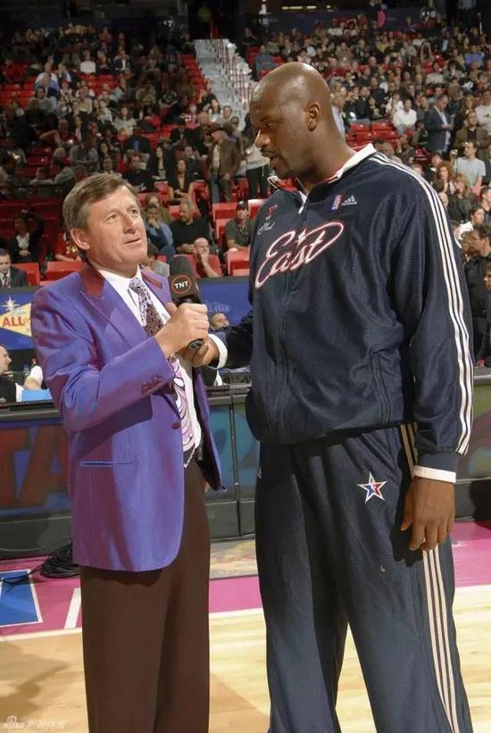 中场休息 中场休息