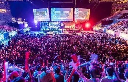 他用非常平 他用非常平