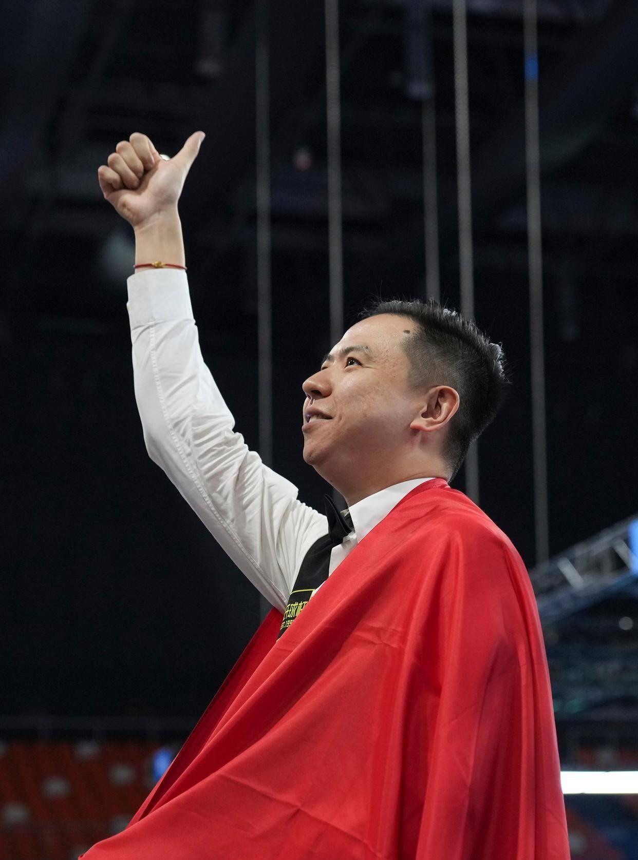 执教中十分 执教中十分